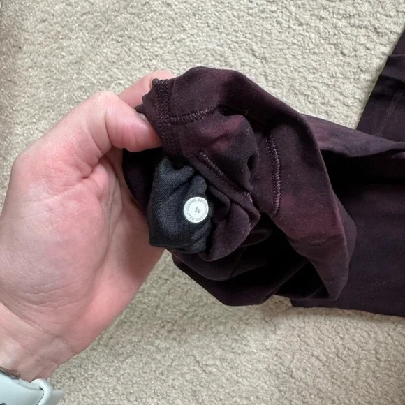 Diamond Dye Cassis/Black align pant 25” - Picture 3 of 3